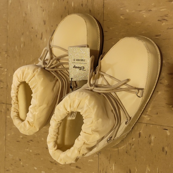 Disney Mickey & Minnie Mouse Booties size 7 - Picture 4 of 8